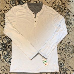 NWT Men’s LARGE long sleeve white/gray trim shirt